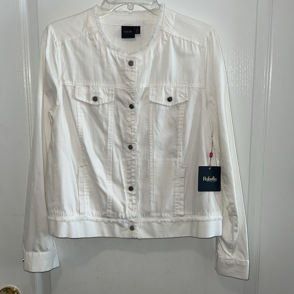 NWT Rafaella Women's OFF-WHITE Denim Jacket. Totally feminine & cute! Size: Med